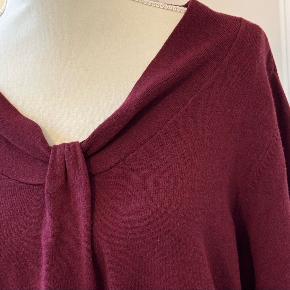 Lane Bryant Beautiful deep wine color 3/4 sleeves Sweater size 18/20 - Picture 2 of 7